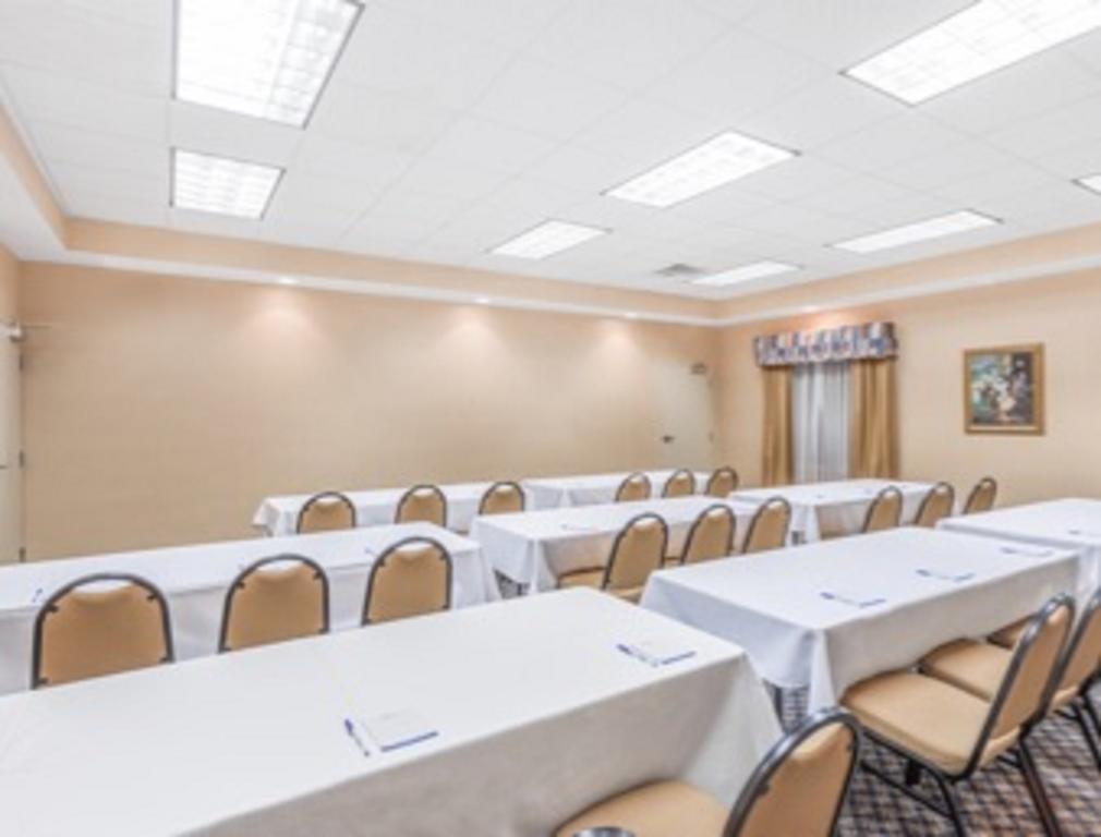 Baymont By Wyndham Cartersville Extérieur photo